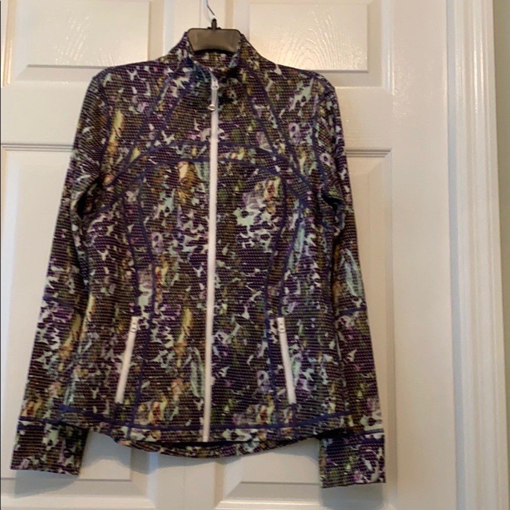 Lululemon Jacket Size 12 Purple/mint green print
